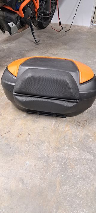 Top Case KTM Original SHAD + soporte