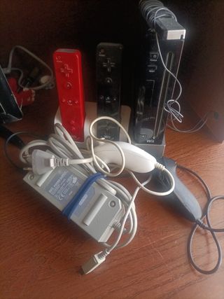 Consola Nintendo Wii Negra y Roja