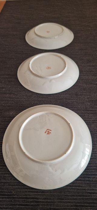 Juego de 3 platos de porcelana antigua, oriental