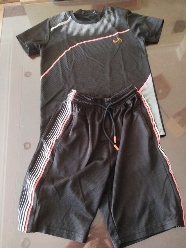 Conjunto deportivo niño talla 10