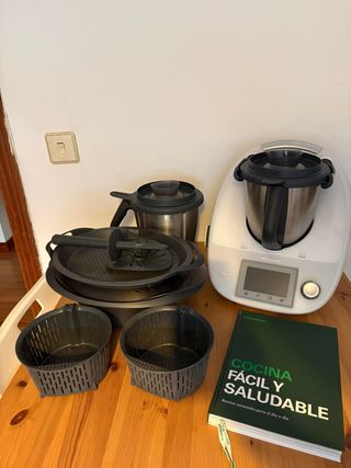 Thermomix TM5 con accesorios