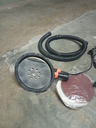 Lijadora con manguera y discos