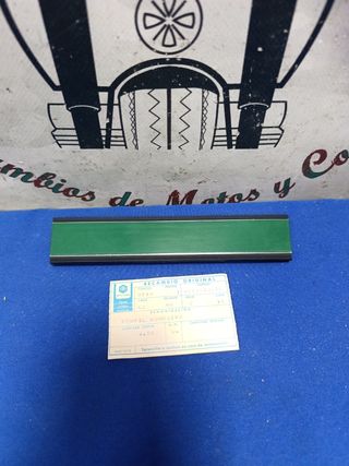 Perfil Adhesivo Piaggio