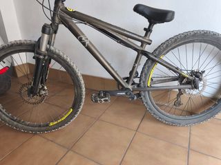 Bicicleta GT Chucker 1.0