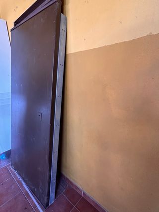 Puerta de seguridad anti okupa