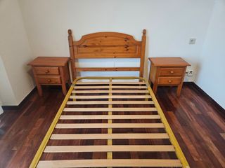 Cabecero, somier y 2 mesitas de noche