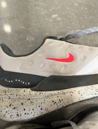 Nike Air Winflo Shield T.37,5