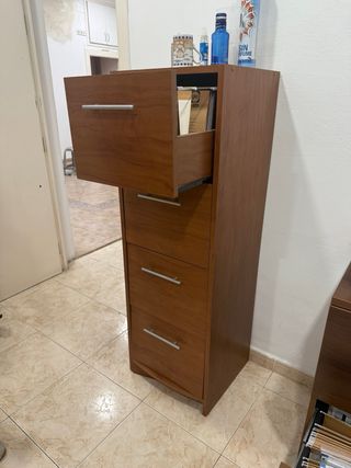 Cajoneras de madera marrones