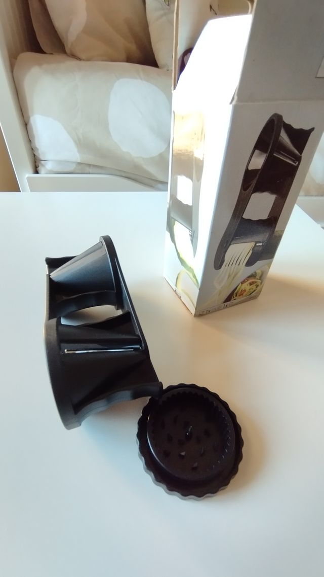 Cortador de frutas y verduras FACKELMANN