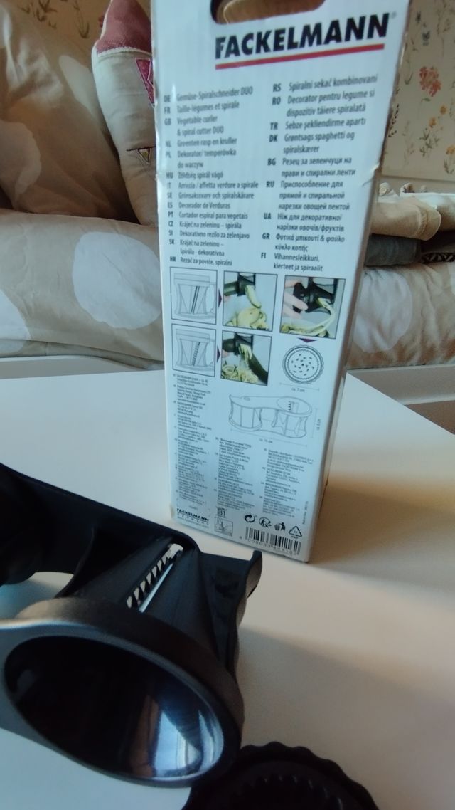 Cortador de frutas y verduras FACKELMANN