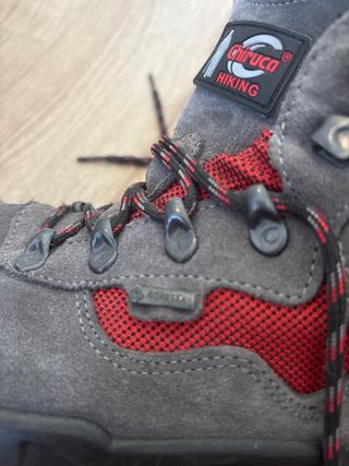 Botas de Montaña Chiruca Gris y Rojo Goretex