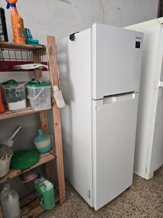 Nevera y Congelador Samsung 2 Puertas