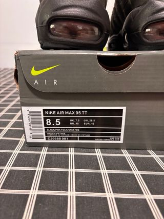 Zapatillas Nike Air Max grises y rosas