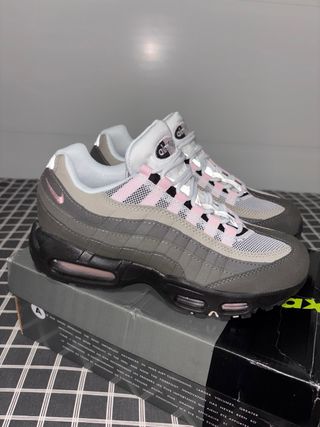 Zapatillas Nike Air Max grises y rosas