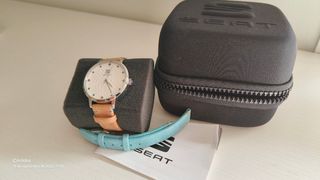 Reloj Mujer Plateado, nuevo.