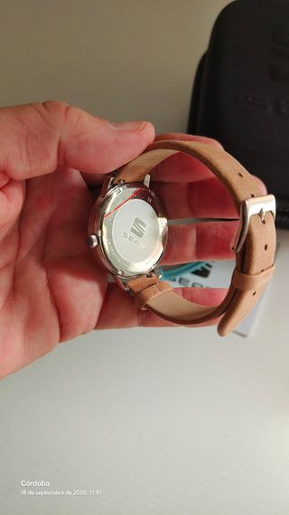 Reloj Mujer Plateado, nuevo.