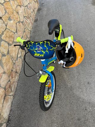 Bicicleta infantil azul y verde