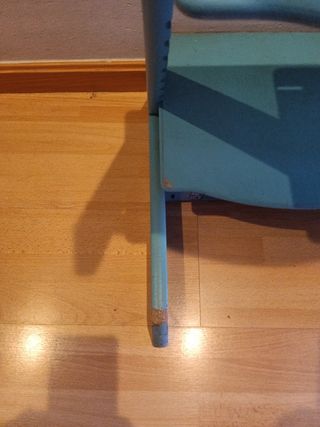 Silla Stokke Trona color azul turquesa