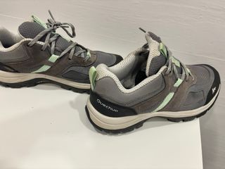 Botas de montaña Quechua mujer grises