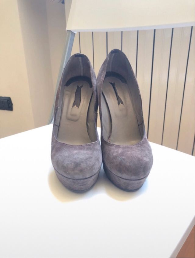 Scarpe con tacco marroni scamosciate