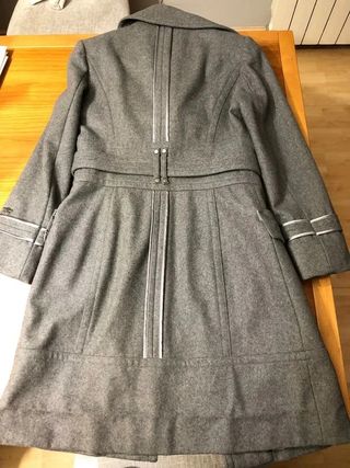 Abrigo gris Dept
