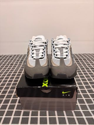 Nike Air Max Zapatillas Grises y Blancas