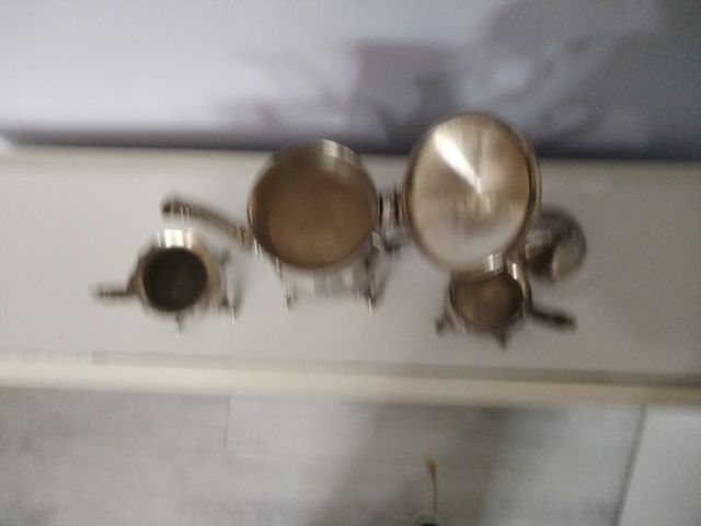 Juego de café decorativo de metal plateado
