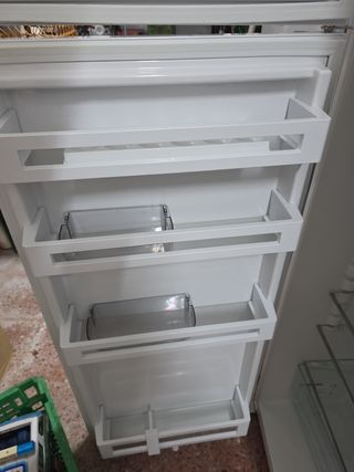 Nevera Liebherr blanca