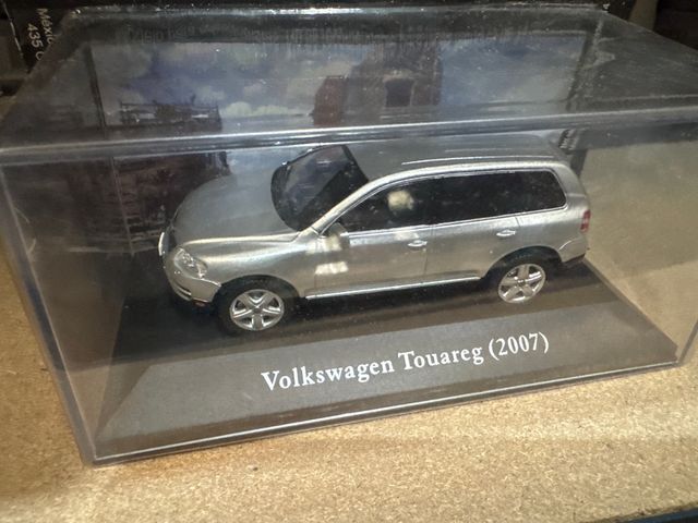 Volkswagen Touareg 2007 escala 1:43