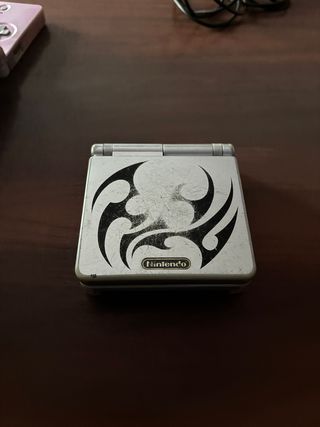Nintendo Game Boy Advance SP Plata