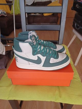 Zapatillas Nike Air Force 1 Mid Verdes Blancas
