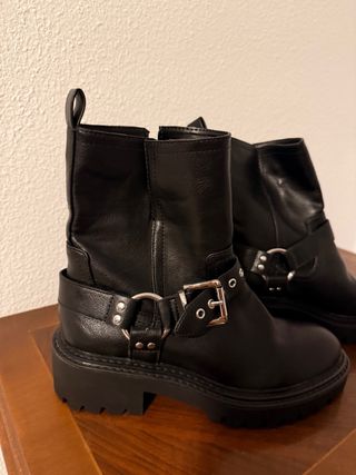 Botines negros Stradivarius talla 38