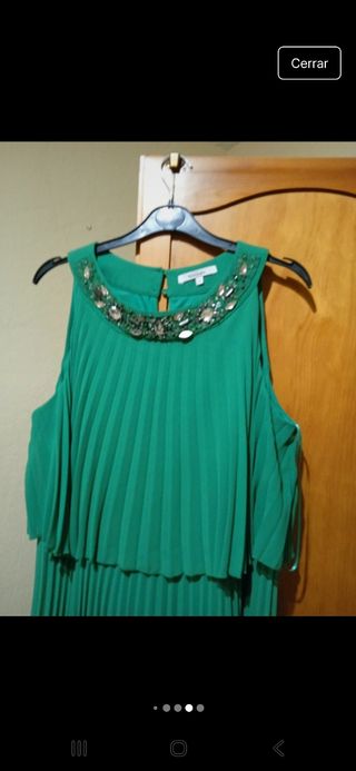 Vestido de fiesta verde con pedrería