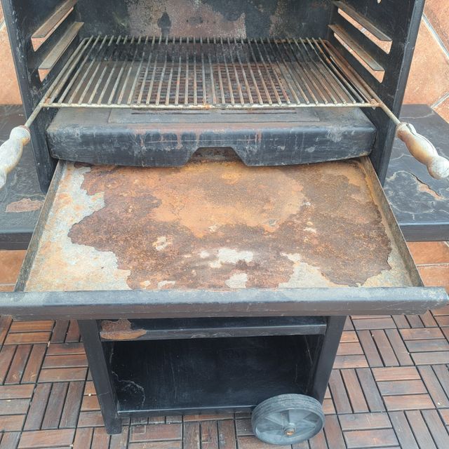 Barbacoa portátil negra