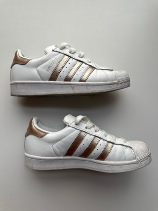 Adidas Superstar Blancas y Doradas