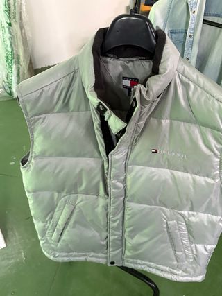 Chaleco Tommy Hilfiger Gris Plateado