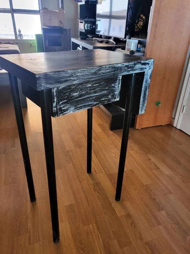 Mesa auxiliar de diseño