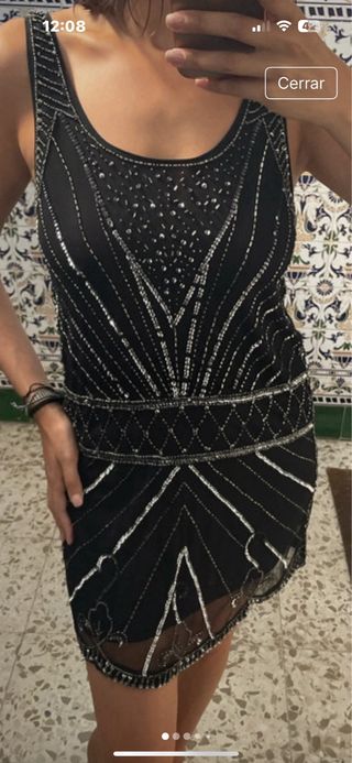 dos Vestidos joya beige y plateado  uno negro y ot