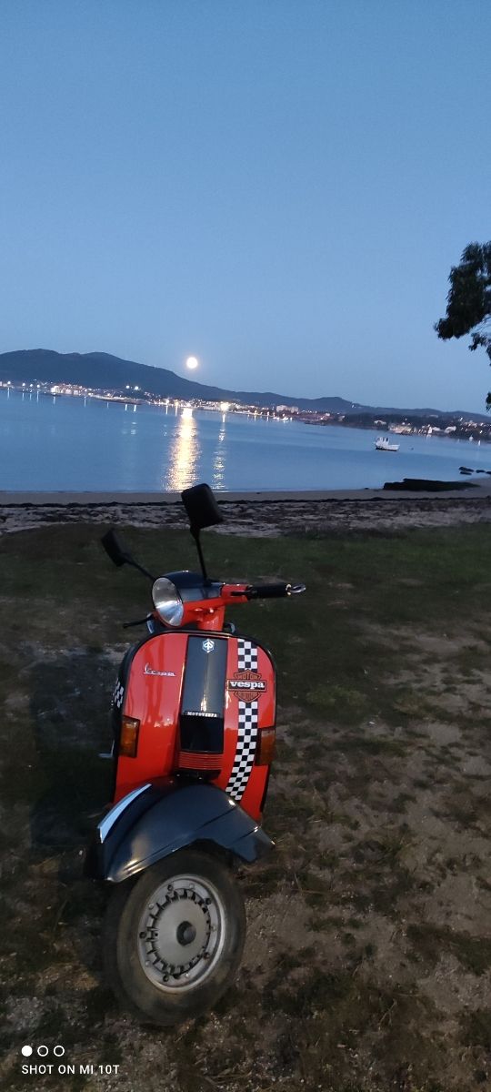 Vespa Iris 200cc lista para hacerle kms