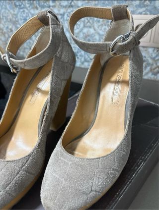 Zapatos Adolfo Domínguez Beige y Amarillo