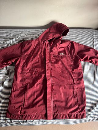 Chaqueta The North Face Granate