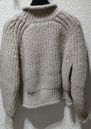 Jersey H&M corto cuello alto talla M