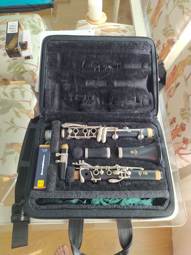 Clarinete Yamaha 255 + Libro Iniciación