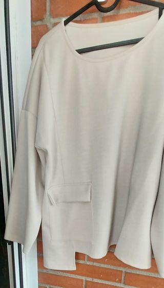 Blusa chica manga larga beige