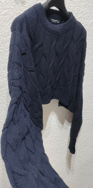Jersey crop azul marino Stradivarius Talla M