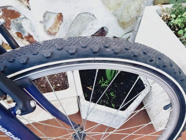 Bicicleta Decathlon Mujer( se encuentra en yeles)