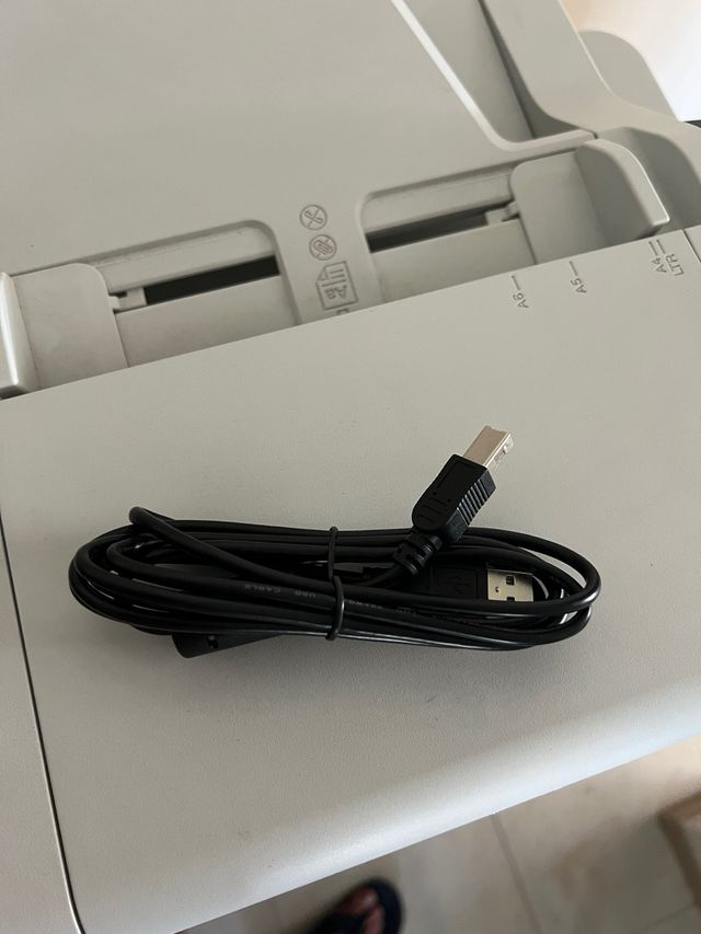 Impresora Brother Blanca Multifunción