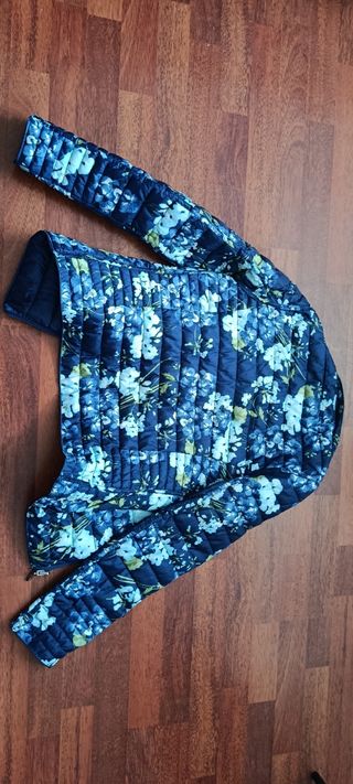 Chaqueta reversible floral mujer