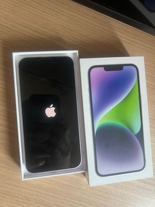 iPhone 14 Lila