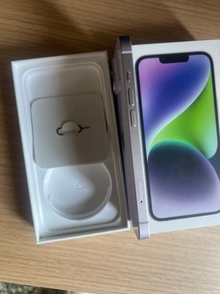 iPhone 14 Lila